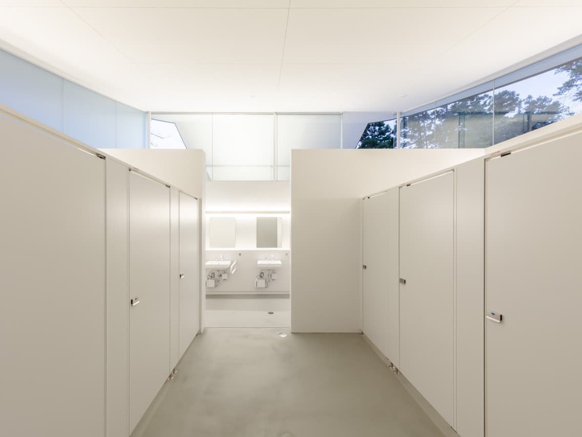 多賀大社　トイレ　公衆トイレ